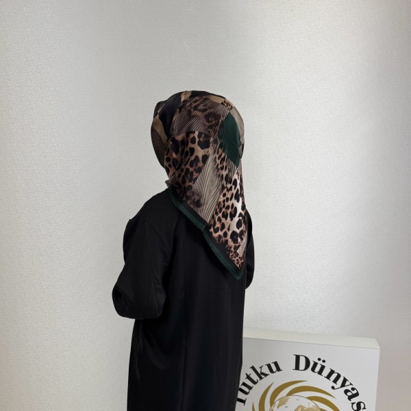 La Boutique Wildéra Noir (Modern Leopar Serisi)
