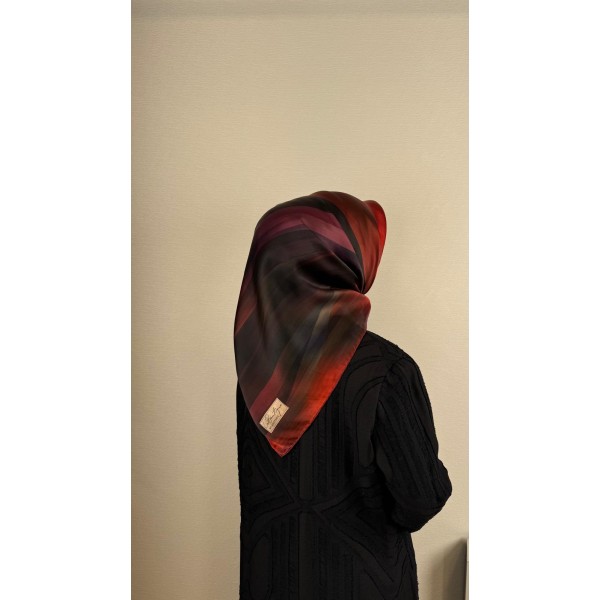 La Boutique Crimson Flow (Kızıl Akış)