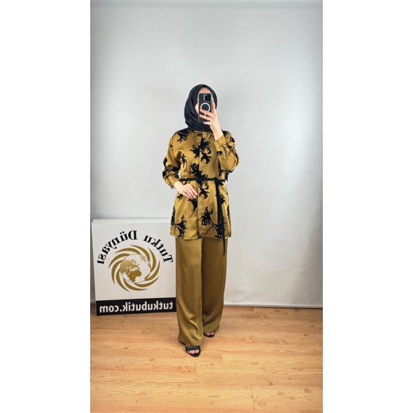 SERPİL Gold Siyah Çiçek Desenli Saten İkili Takım